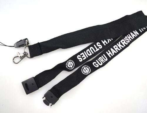 Custom the name tags and lanyards